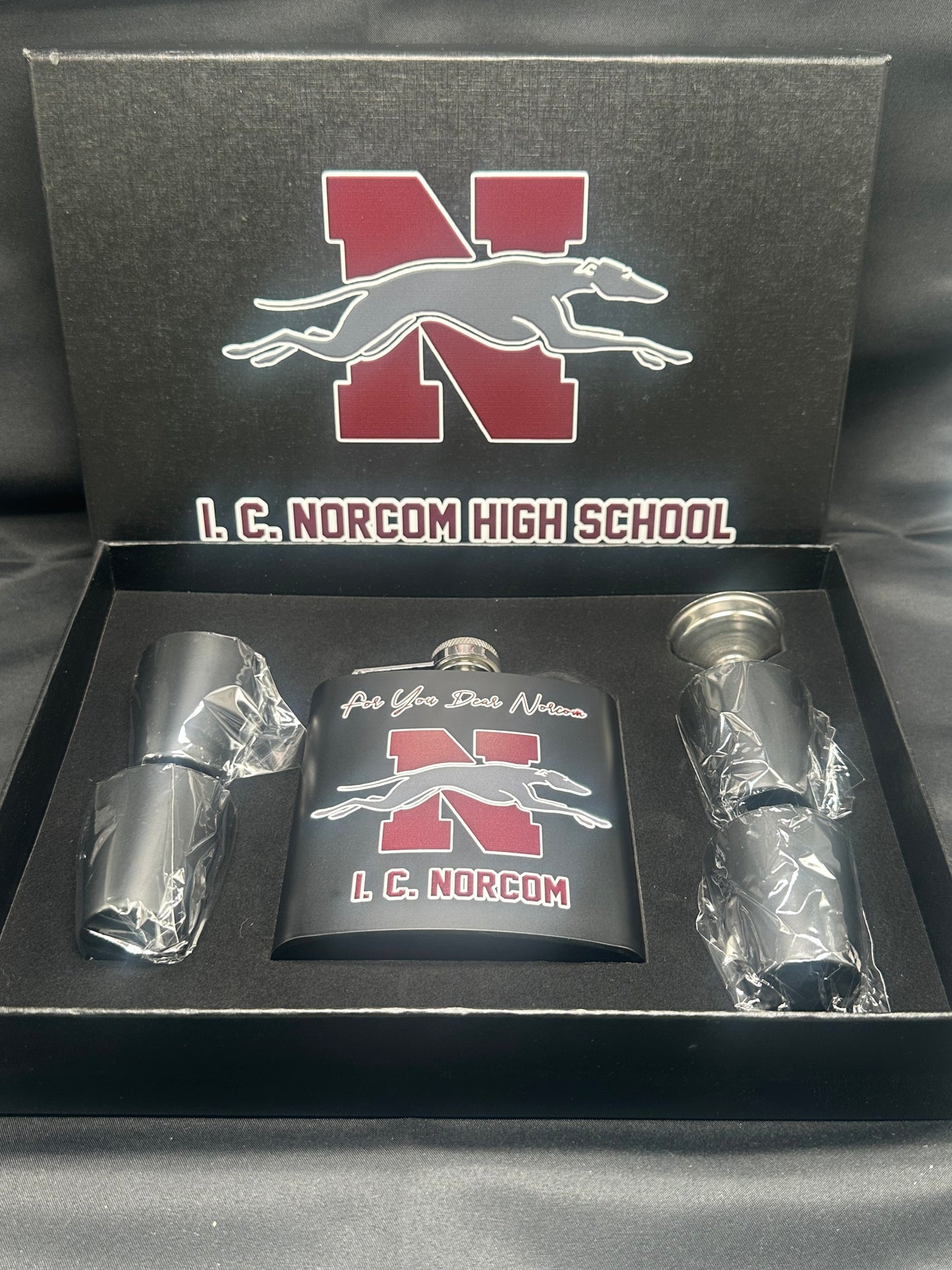 I.C. Norcom High School Flask Gift Set – Stainless Steel Flask with 4 Shot Cups & Gift Box | Greyhound Pride Gift